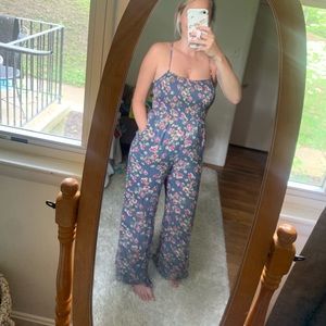 Floral jumpsuit / romper